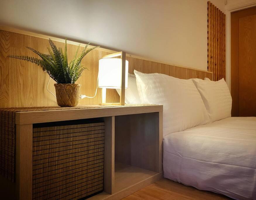 Japanese Style Muji Two-Bedroom Apt Swansea Luaran gambar